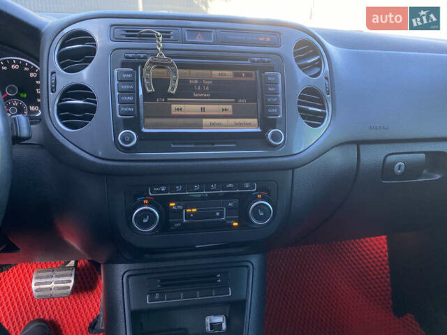 Серый Фольксваген Тигуан, объемом двигателя 1.98 л и пробегом 265 тыс. км за 11900 $, фото 17 на Automoto.ua