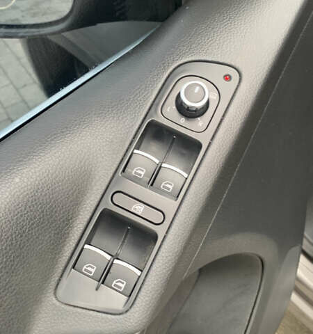 Серый Фольксваген Тигуан, объемом двигателя 1.98 л и пробегом 186 тыс. км за 11999 $, фото 23 на Automoto.ua