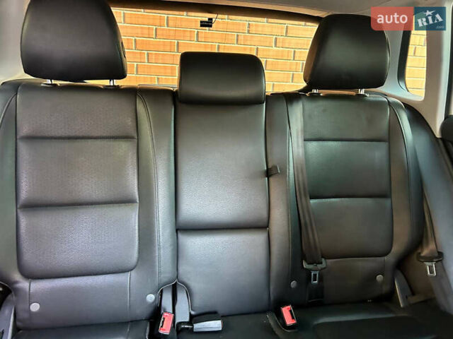 Серый Фольксваген Тигуан, объемом двигателя 1.98 л и пробегом 199 тыс. км за 9400 $, фото 18 на Automoto.ua