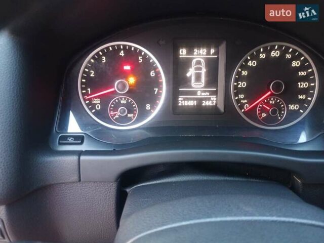 Серый Фольксваген Тигуан, объемом двигателя 2.04 л и пробегом 218 тыс. км за 10600 $, фото 7 на Automoto.ua