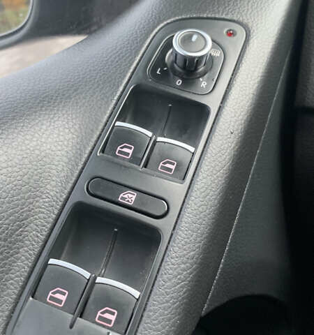 Серый Фольксваген Тигуан, объемом двигателя 1.98 л и пробегом 186 тыс. км за 11999 $, фото 5 на Automoto.ua