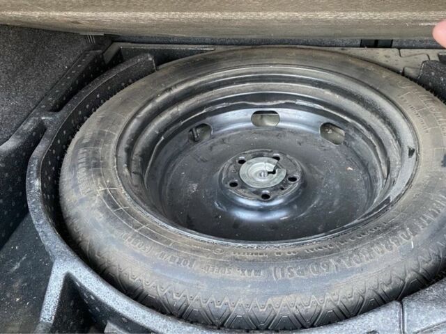 Серый Фольксваген Тигуан, объемом двигателя 2 л и пробегом 183 тыс. км за 10700 $, фото 19 на Automoto.ua