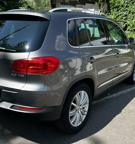 Серый Фольксваген Тигуан, объемом двигателя 1.98 л и пробегом 258 тыс. км за 10500 $, фото 6 на Automoto.ua