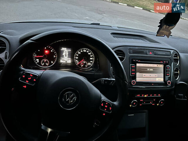 Серый Фольксваген Тигуан, объемом двигателя 1.97 л и пробегом 208 тыс. км за 16500 $, фото 15 на Automoto.ua