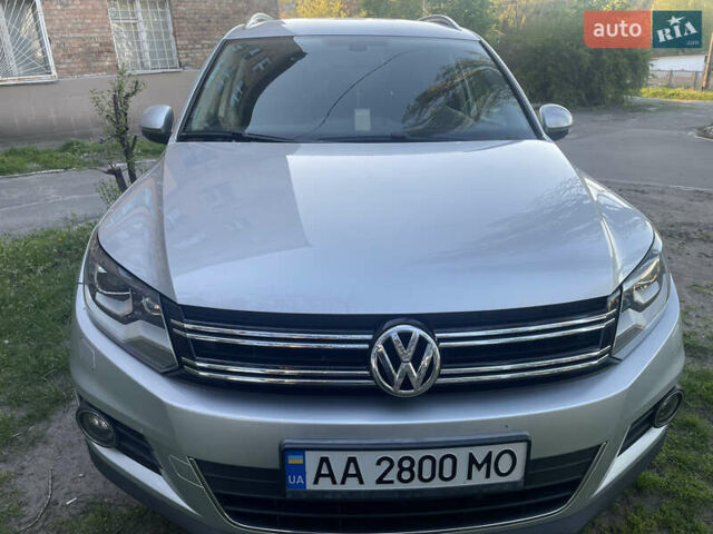 Серый Фольксваген Тигуан, объемом двигателя 2 л и пробегом 160 тыс. км за 17500 $, фото 6 на Automoto.ua