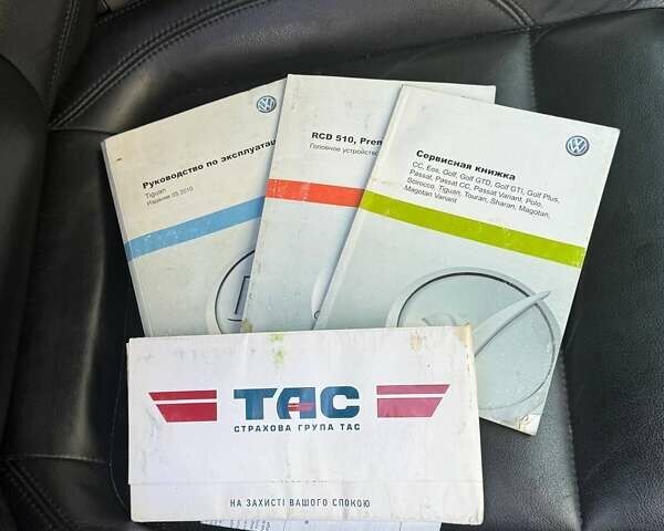 Сірий Фольксваген Тігуан, об'ємом двигуна 1.97 л та пробігом 385 тис. км за 13000 $, фото 6 на Automoto.ua