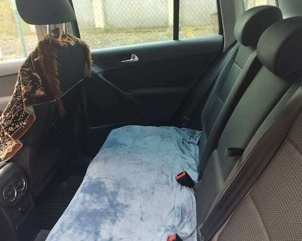 Серый Фольксваген Тигуан, объемом двигателя 1.39 л и пробегом 117 тыс. км за 22849 $, фото 16 на Automoto.ua