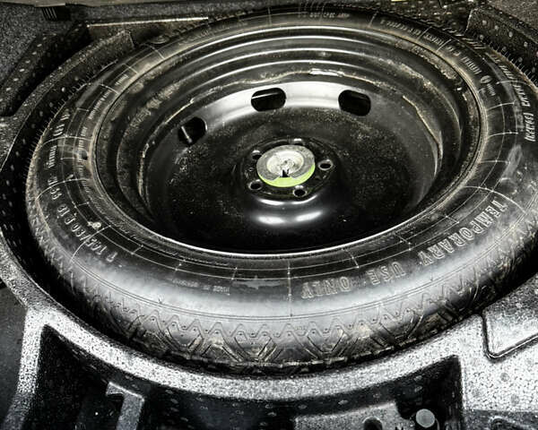 Сірий Фольксваген Тігуан, об'ємом двигуна 1.98 л та пробігом 268 тис. км за 10800 $, фото 32 на Automoto.ua