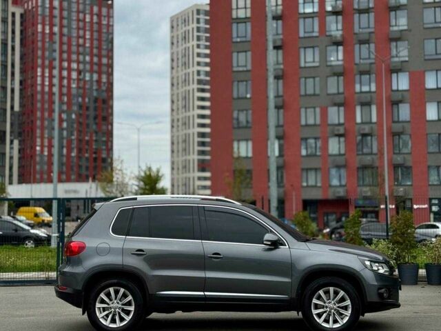 Сірий Фольксваген Тігуан, об'ємом двигуна 2 л та пробігом 186 тис. км за 14500 $, фото 8 на Automoto.ua