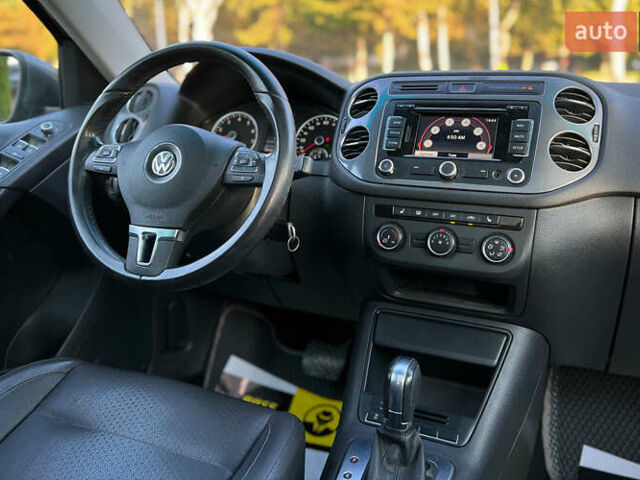 Серый Фольксваген Тигуан, объемом двигателя 2 л и пробегом 195 тыс. км за 10800 $, фото 19 на Automoto.ua