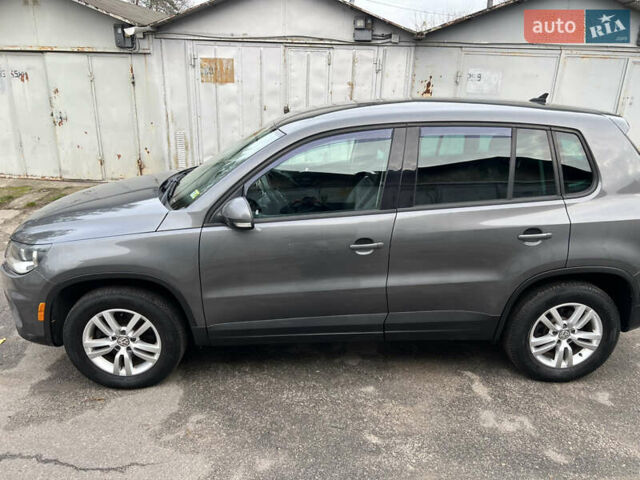 Сірий Фольксваген Тігуан, об'ємом двигуна 2 л та пробігом 224 тис. км за 8999 $, фото 4 на Automoto.ua