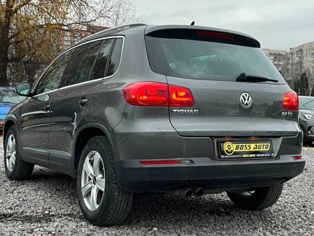 Серый Фольксваген Тигуан, объемом двигателя 2 л и пробегом 195 тыс. км за 10800 $, фото 3 на Automoto.ua