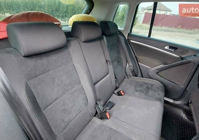 Серый Фольксваген Тигуан, объемом двигателя 1.98 л и пробегом 139 тыс. км за 14400 $, фото 14 на Automoto.ua