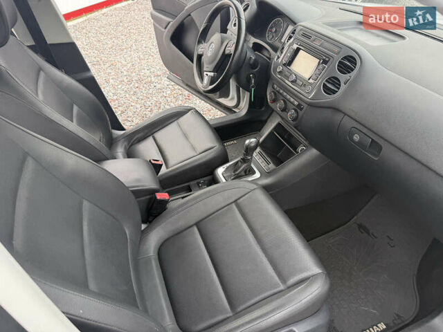 Фольксваген Тигуан 2012 в Борисполе на Automoto.ua Серый Фольксваген Тигуан, объемом двигателя 1.98 л и пробегом 215 тыс. км за 9999 $, фото 13 на Automoto.ua