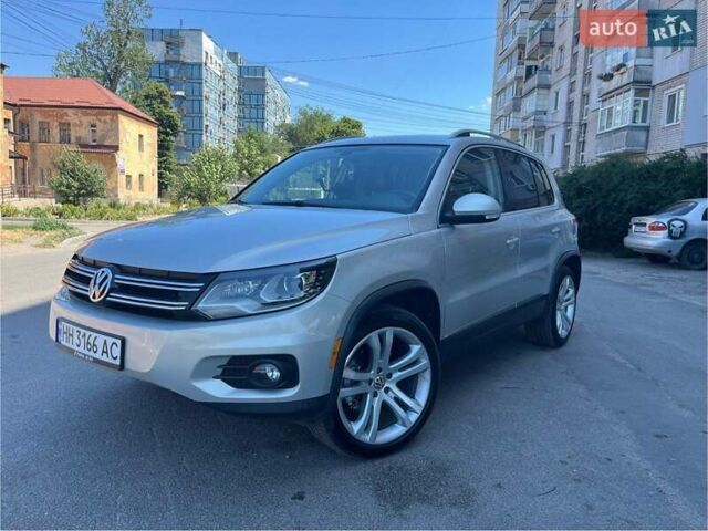 Серый Фольксваген Тигуан, объемом двигателя 1.98 л и пробегом 190 тыс. км за 12700 $, фото 2 на Automoto.ua