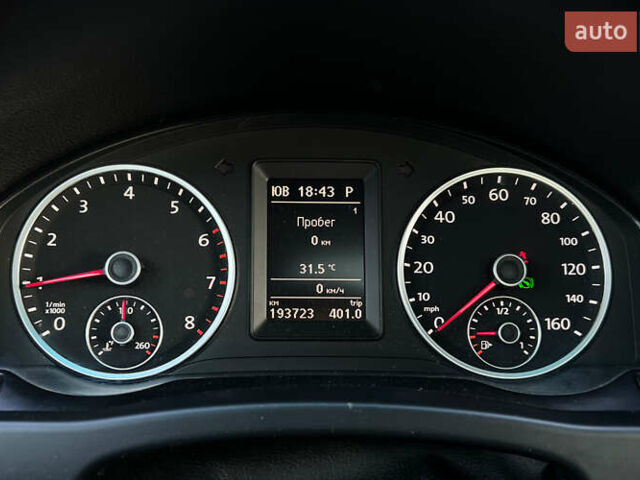 Серый Фольксваген Тигуан, объемом двигателя 2 л и пробегом 195 тыс. км за 10800 $, фото 10 на Automoto.ua