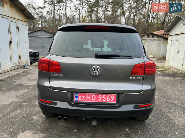 Сірий Фольксваген Тігуан, об'ємом двигуна 2 л та пробігом 224 тис. км за 8999 $, фото 8 на Automoto.ua