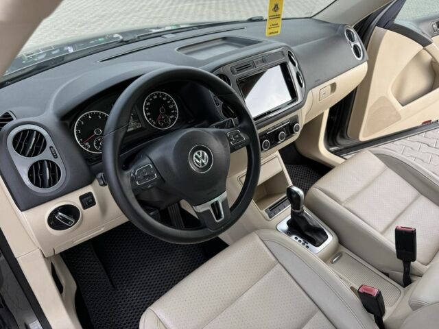 Сірий Фольксваген Тігуан, об'ємом двигуна 2 л та пробігом 184 тис. км за 11500 $, фото 8 на Automoto.ua