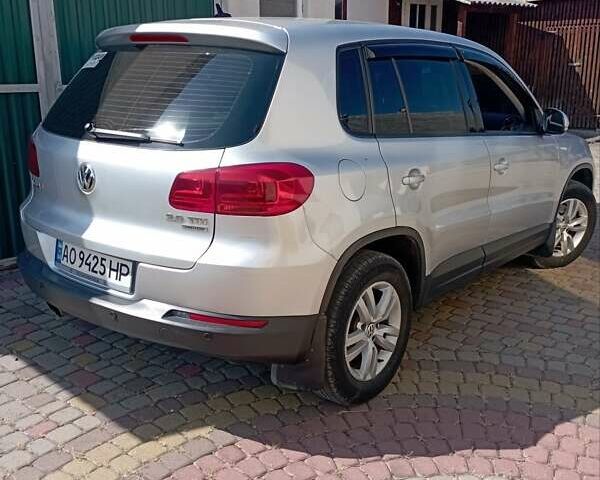 Серый Фольксваген Тигуан, объемом двигателя 2 л и пробегом 442 тыс. км за 11999 $, фото 6 на Automoto.ua