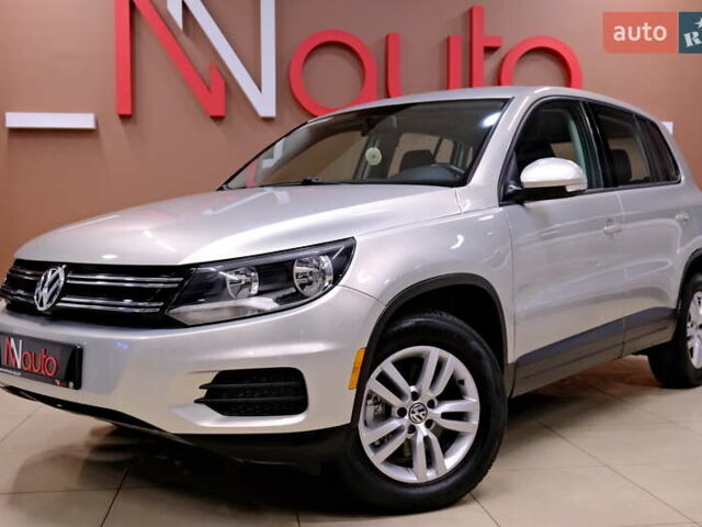 Сірий Фольксваген Тігуан, об'ємом двигуна 2 л та пробігом 170 тис. км за 9900 $, фото 9 на Automoto.ua