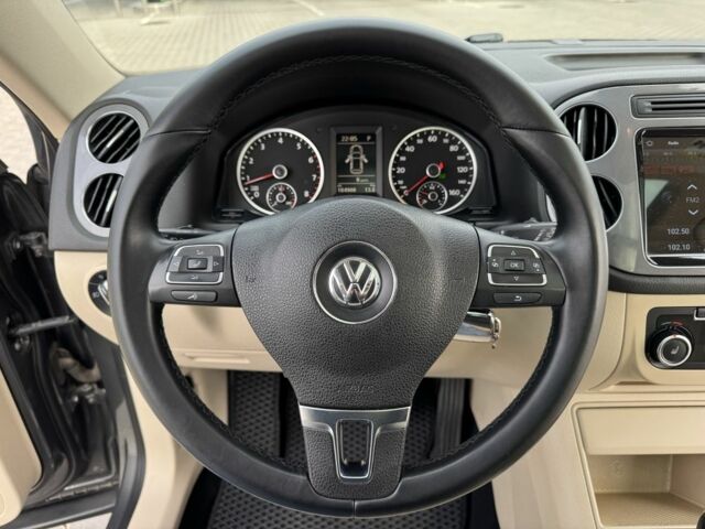 Сірий Фольксваген Тігуан, об'ємом двигуна 2 л та пробігом 184 тис. км за 11500 $, фото 9 на Automoto.ua