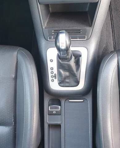 Сірий Фольксваген Тігуан, об'ємом двигуна 1.98 л та пробігом 227 тис. км за 11500 $, фото 13 на Automoto.ua