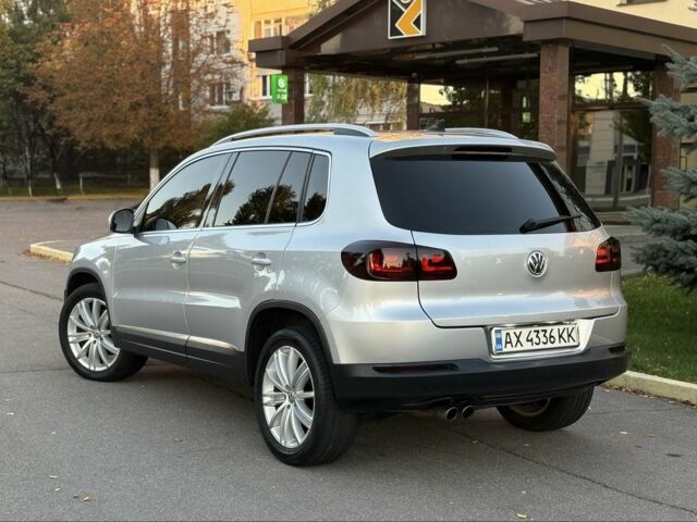Фольксваген Тігуан 2012 у Кременчуге на Automoto.ua Сірий Фольксваген Тігуан, об'ємом двигуна 2 л та пробігом 250 тис. км за 11777 $, фото 6 на Automoto.ua