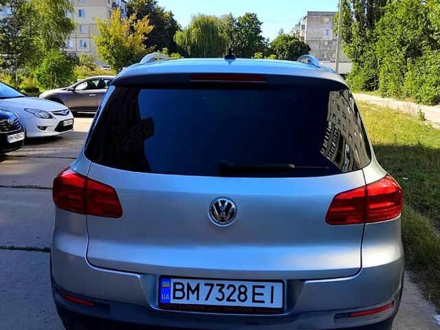 Серый Фольксваген Тигуан, объемом двигателя 2 л и пробегом 92 тыс. км за 11200 $, фото 1 на Automoto.ua