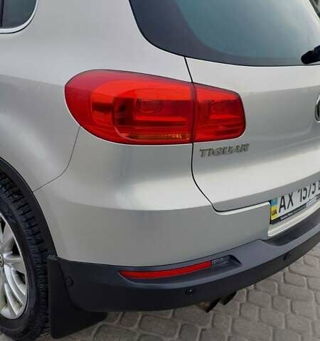 Серый Фольксваген Тигуан, объемом двигателя 1.98 л и пробегом 139 тыс. км за 14400 $, фото 7 на Automoto.ua