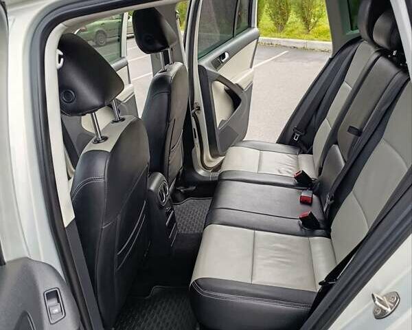 Серый Фольксваген Тигуан, объемом двигателя 1.98 л и пробегом 223 тыс. км за 10500 $, фото 12 на Automoto.ua