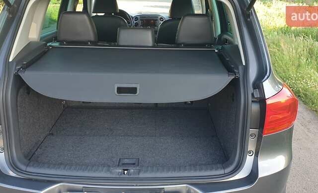 Сірий Фольксваген Тігуан, об'ємом двигуна 1.98 л та пробігом 227 тис. км за 11500 $, фото 16 на Automoto.ua