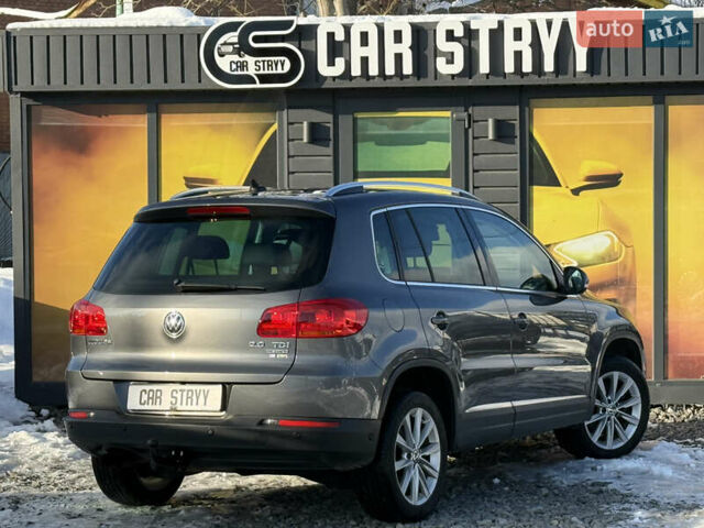 Серый Фольксваген Тигуан, объемом двигателя 2 л и пробегом 205 тыс. км за 15500 $, фото 19 на Automoto.ua