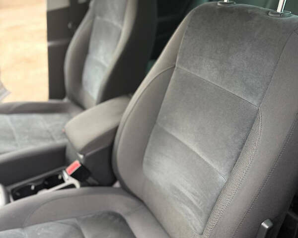 Серый Фольксваген Тигуан, объемом двигателя 1.97 л и пробегом 247 тыс. км за 14500 $, фото 12 на Automoto.ua