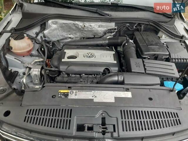 Сірий Фольксваген Тігуан, об'ємом двигуна 1.98 л та пробігом 175 тис. км за 15500 $, фото 19 на Automoto.ua