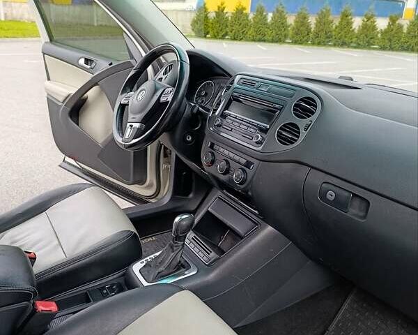 Серый Фольксваген Тигуан, объемом двигателя 1.98 л и пробегом 223 тыс. км за 10500 $, фото 22 на Automoto.ua