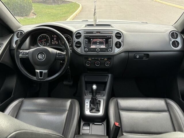 Фольксваген Тігуан 2012 у Кременчуге на Automoto.ua Сірий Фольксваген Тігуан, об'ємом двигуна 2 л та пробігом 250 тис. км за 11777 $, фото 19 на Automoto.ua