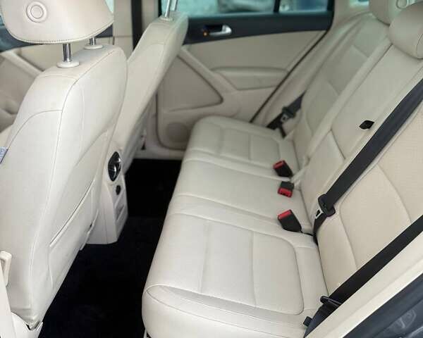 Серый Фольксваген Тигуан, объемом двигателя 1.98 л и пробегом 212 тыс. км за 10499 $, фото 11 на Automoto.ua