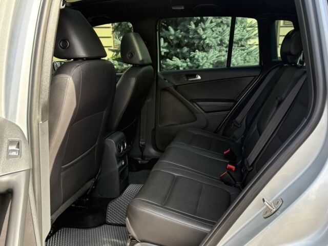 Фольксваген Тігуан 2012 у Кременчуге на Automoto.ua Сірий Фольксваген Тігуан, об'ємом двигуна 2 л та пробігом 250 тис. км за 11777 $, фото 18 на Automoto.ua