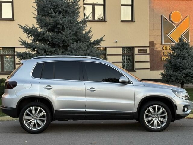 Фольксваген Тігуан 2012 у Кременчуге на Automoto.ua Сірий Фольксваген Тігуан, об'ємом двигуна 2 л та пробігом 250 тис. км за 11777 $, фото 12 на Automoto.ua