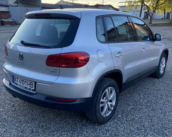 Серый Фольксваген Тигуан, объемом двигателя 1.98 л и пробегом 240 тыс. км за 8999 $, фото 2 на Automoto.ua