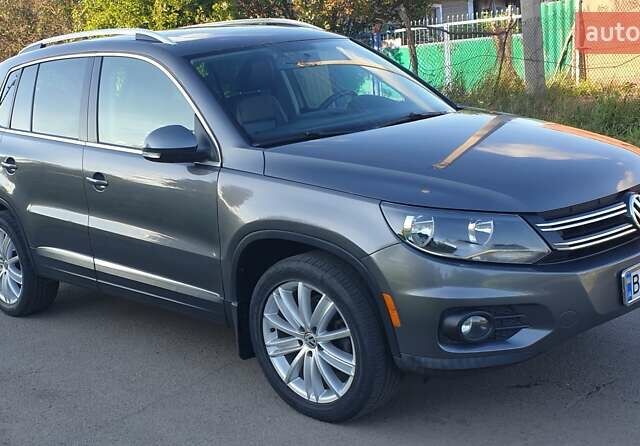 Сірий Фольксваген Тігуан, об'ємом двигуна 1.98 л та пробігом 227 тис. км за 11500 $, фото 2 на Automoto.ua