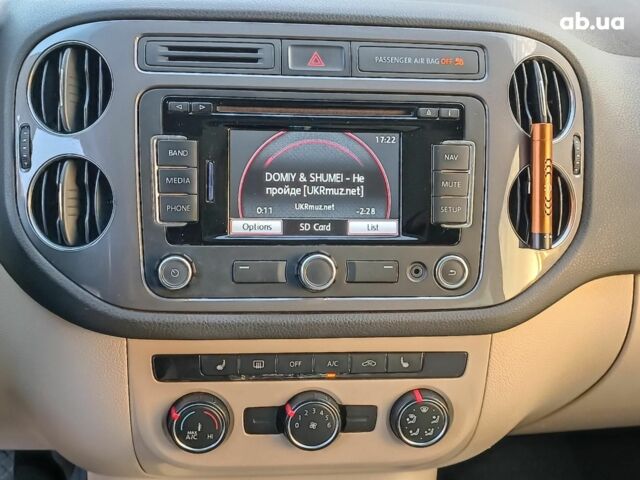 Серый Фольксваген Тигуан, объемом двигателя 2 л и пробегом 184 тыс. км за 10990 $, фото 25 на Automoto.ua