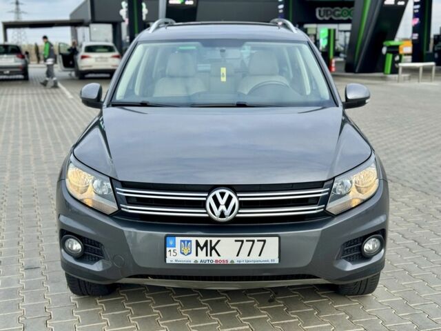 Сірий Фольксваген Тігуан, об'ємом двигуна 2 л та пробігом 184 тис. км за 11500 $, фото 1 на Automoto.ua