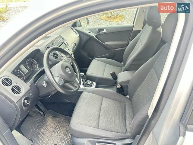 Сірий Фольксваген Тігуан, об'ємом двигуна 1.98 л та пробігом 132 тис. км за 11500 $, фото 7 на Automoto.ua
