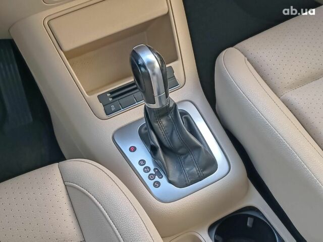 Серый Фольксваген Тигуан, объемом двигателя 2 л и пробегом 184 тыс. км за 10990 $, фото 16 на Automoto.ua