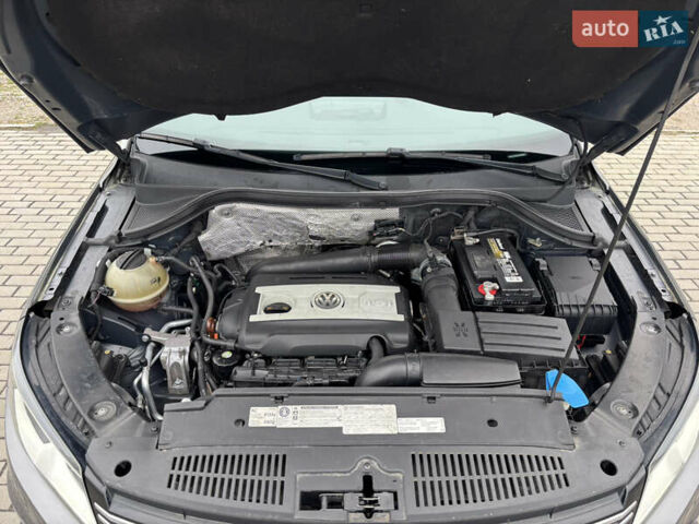 Серый Фольксваген Тигуан, объемом двигателя 1.98 л и пробегом 239 тыс. км за 11000 $, фото 18 на Automoto.ua