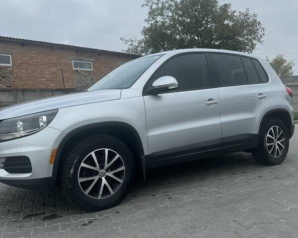 Сірий Фольксваген Тігуан, об'ємом двигуна 1.98 л та пробігом 243 тис. км за 10000 $, фото 9 на Automoto.ua