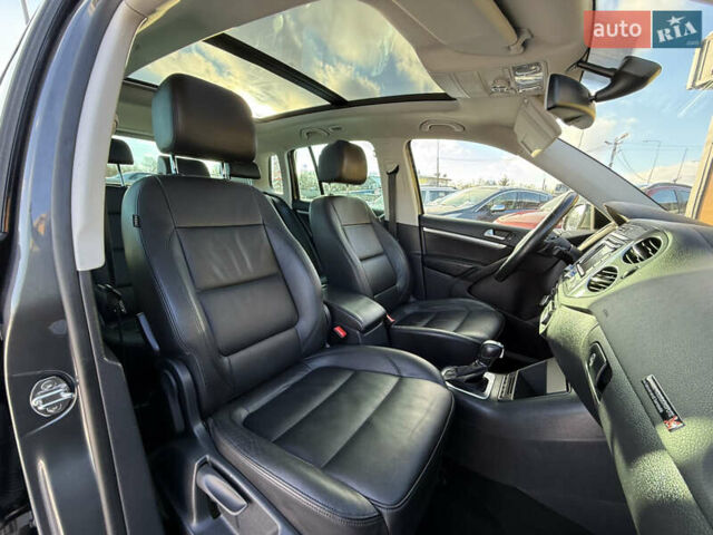 Серый Фольксваген Тигуан, объемом двигателя 2 л и пробегом 205 тыс. км за 15500 $, фото 26 на Automoto.ua