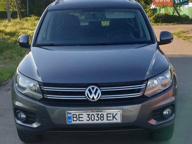 Сірий Фольксваген Тігуан, об'ємом двигуна 1.98 л та пробігом 227 тис. км за 11500 $, фото 1 на Automoto.ua