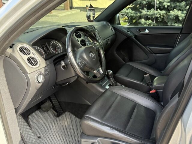 Фольксваген Тігуан 2012 у Кременчуге на Automoto.ua Сірий Фольксваген Тігуан, об'ємом двигуна 2 л та пробігом 250 тис. км за 11777 $, фото 14 на Automoto.ua